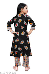 Printed rayon kurta sets for girls in various sizes (4-5, 5-6, 6-7, etc. up to 13-14 years), Indian origin, straight trousers with three-quarter sleeves